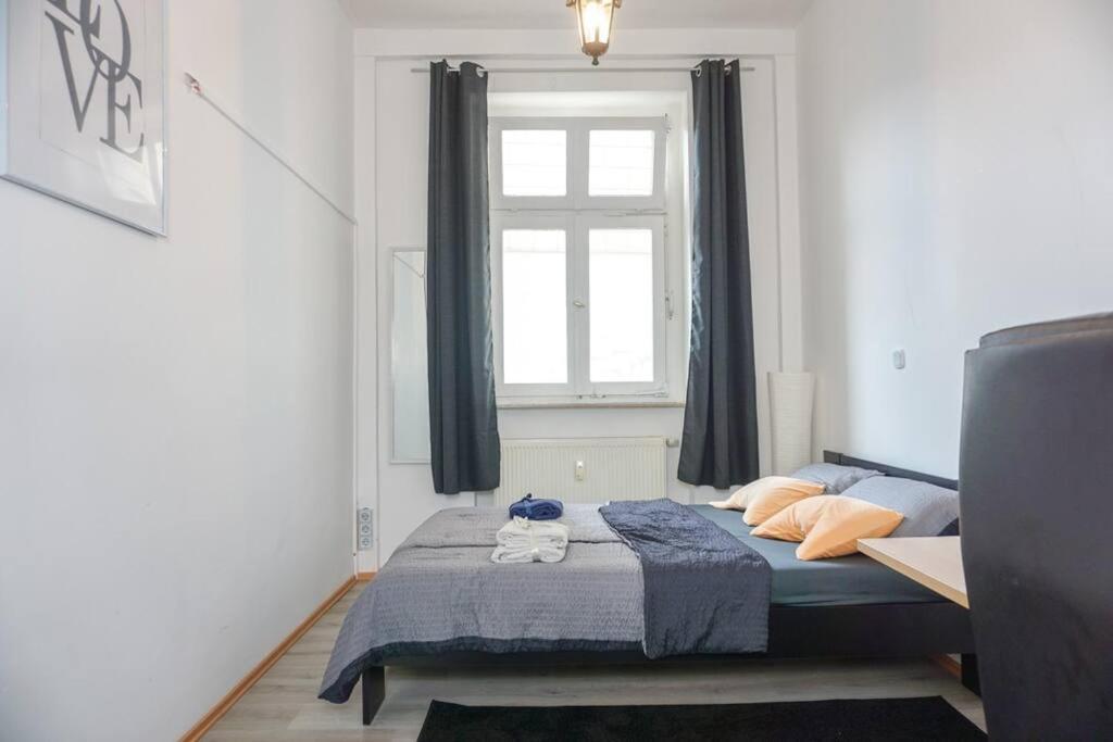 Apartment In Wuppertal - Charmante 3-Zimmer-Oase Mit Kamin Und Badewanne Exterior photo